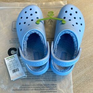 New! Crocs lined clog